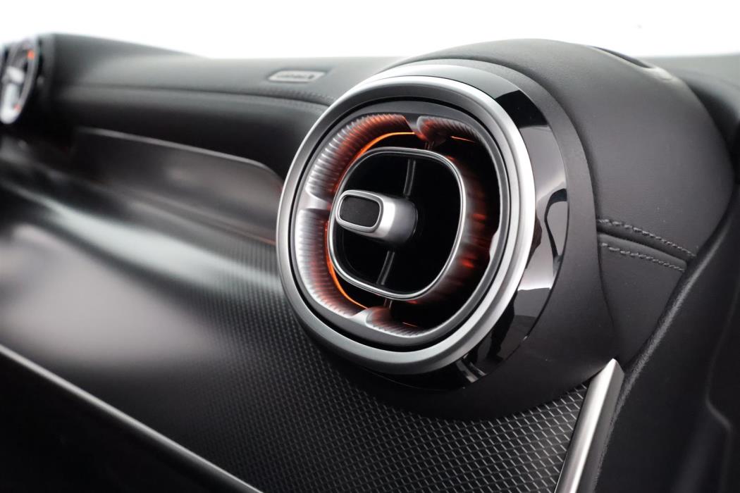 Mercedes-Benz GLC 2023