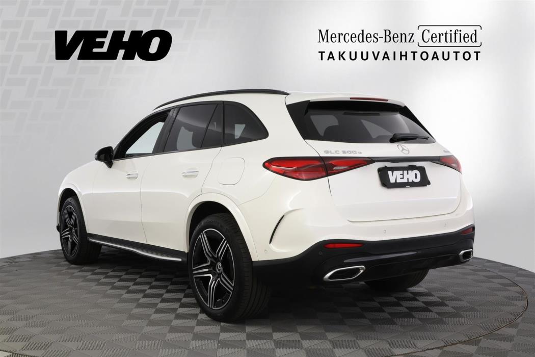 Mercedes-Benz GLC 2023