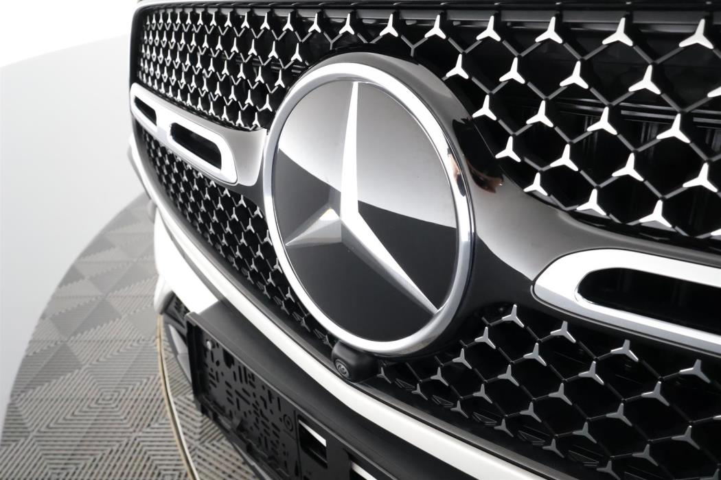 Mercedes-Benz GLC 2023