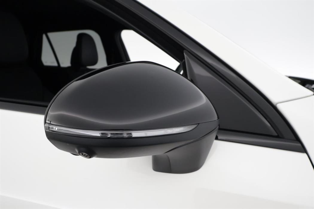 Mercedes-Benz GLC 2023