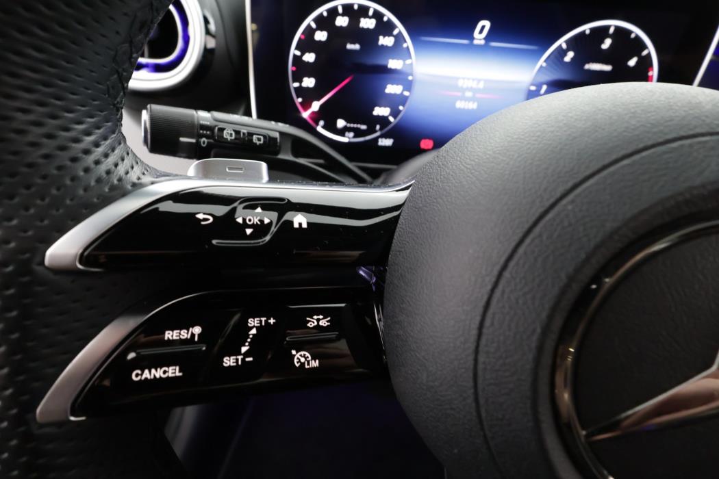 Mercedes-Benz GLC 2023