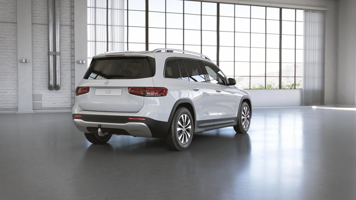 Mercedes-Benz GLB 2023