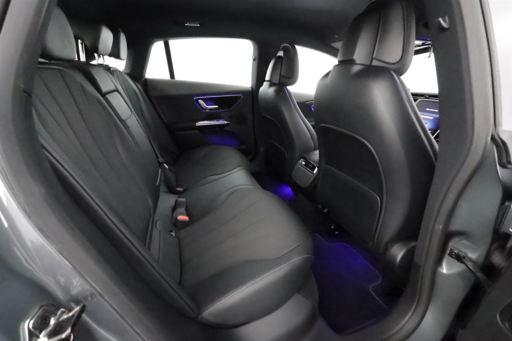 MERCEDES-BENZ EQE 2023