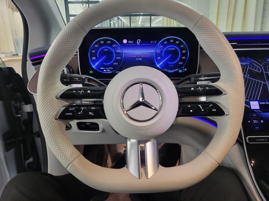 Mercedes-Benz EQE 2023