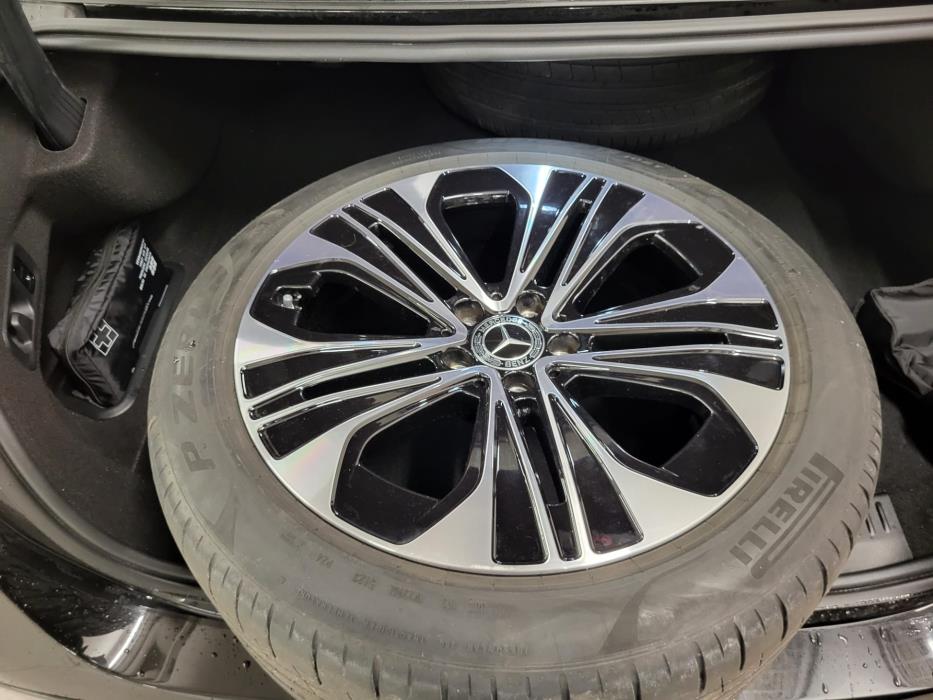 Mercedes-Benz E 2024