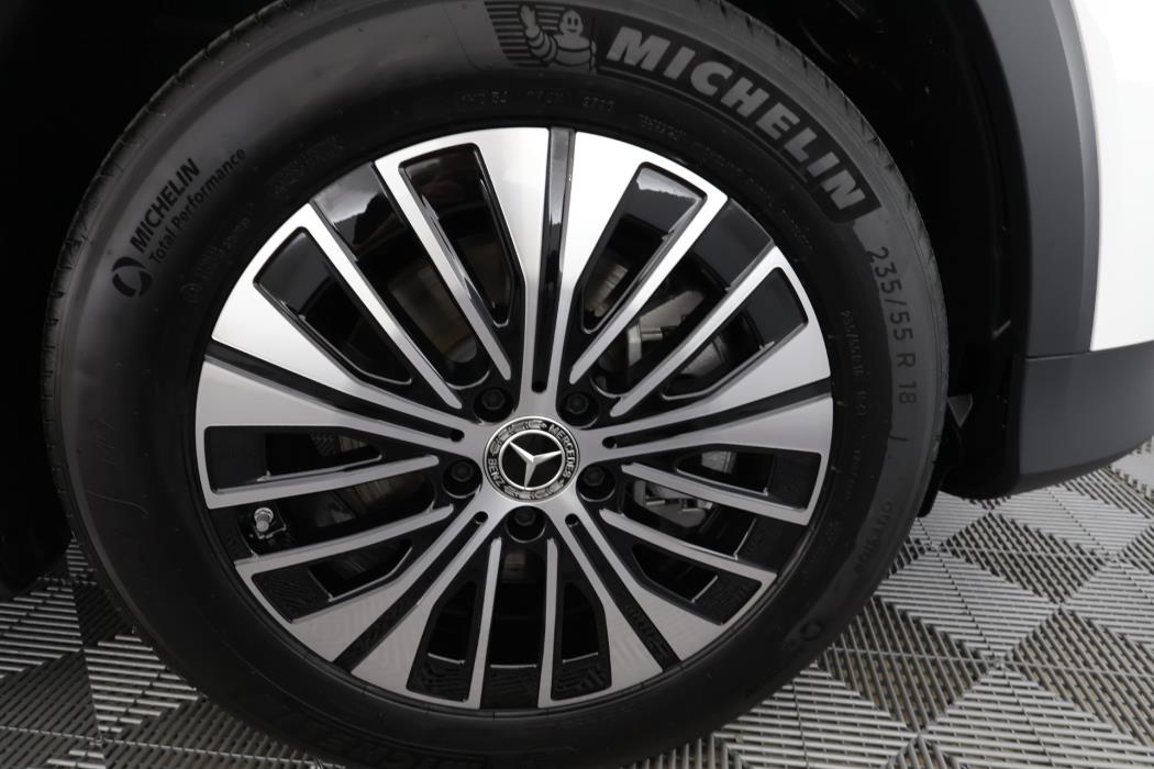 Mercedes-Benz EQB 2025