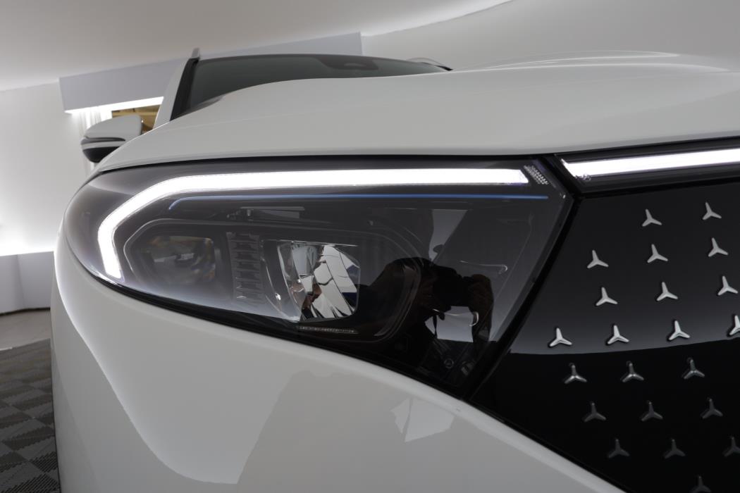 Mercedes-Benz EQB 2025