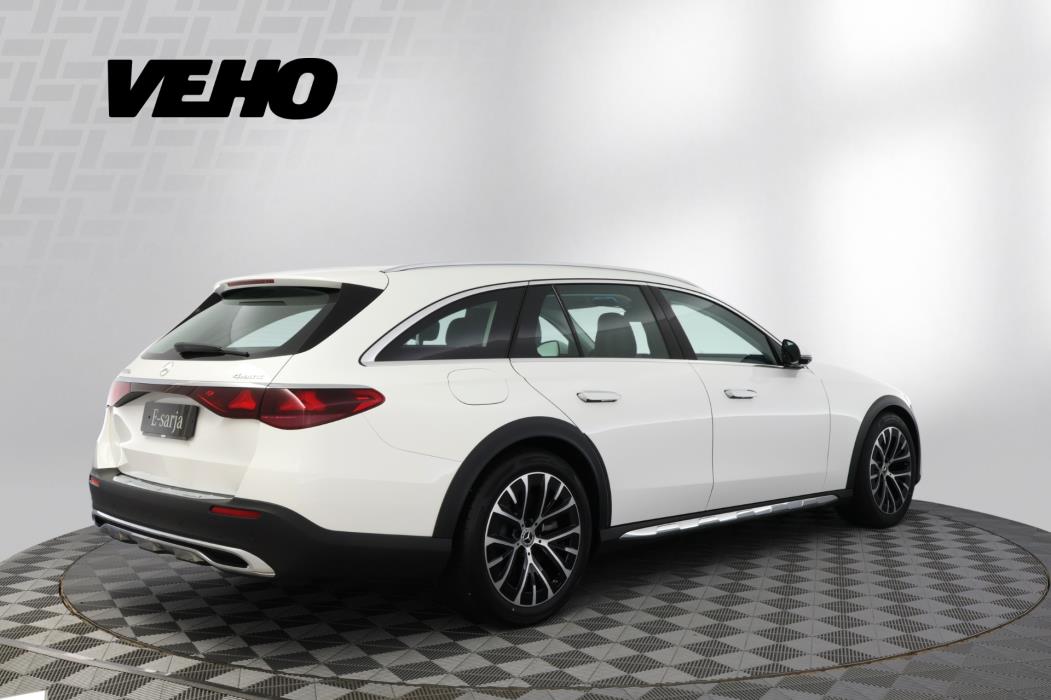 Mercedes-Benz E 2025