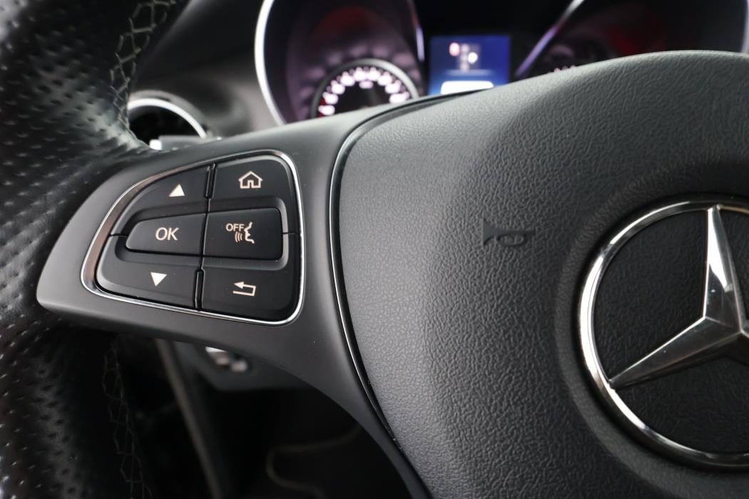 Mercedes-Benz V 2021