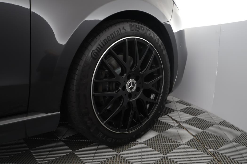Mercedes-Benz V 2021