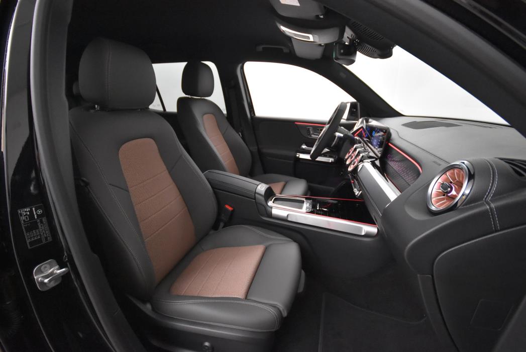 Mercedes-Benz EQB 2025