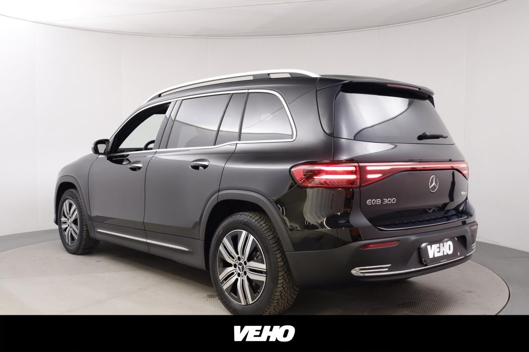 Mercedes-Benz EQB 2025
