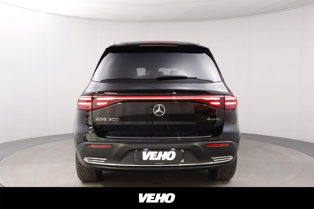 Mercedes-Benz EQB 2025