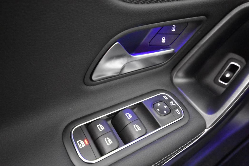 Mercedes-Benz CLA 2025