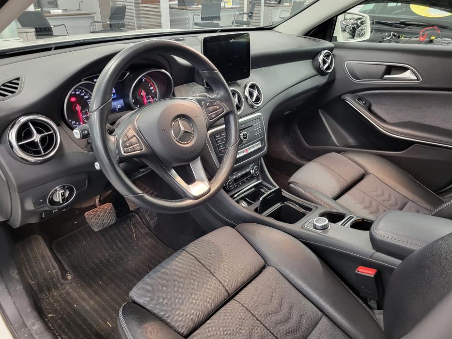 Mercedes-Benz GLA 2017