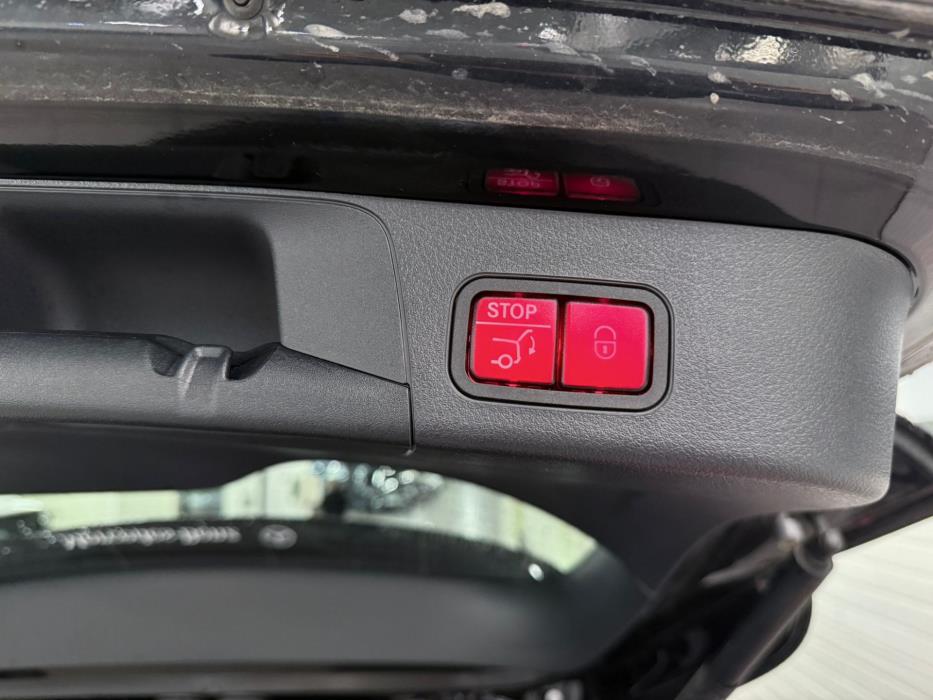 Mercedes-Benz EQB 2024