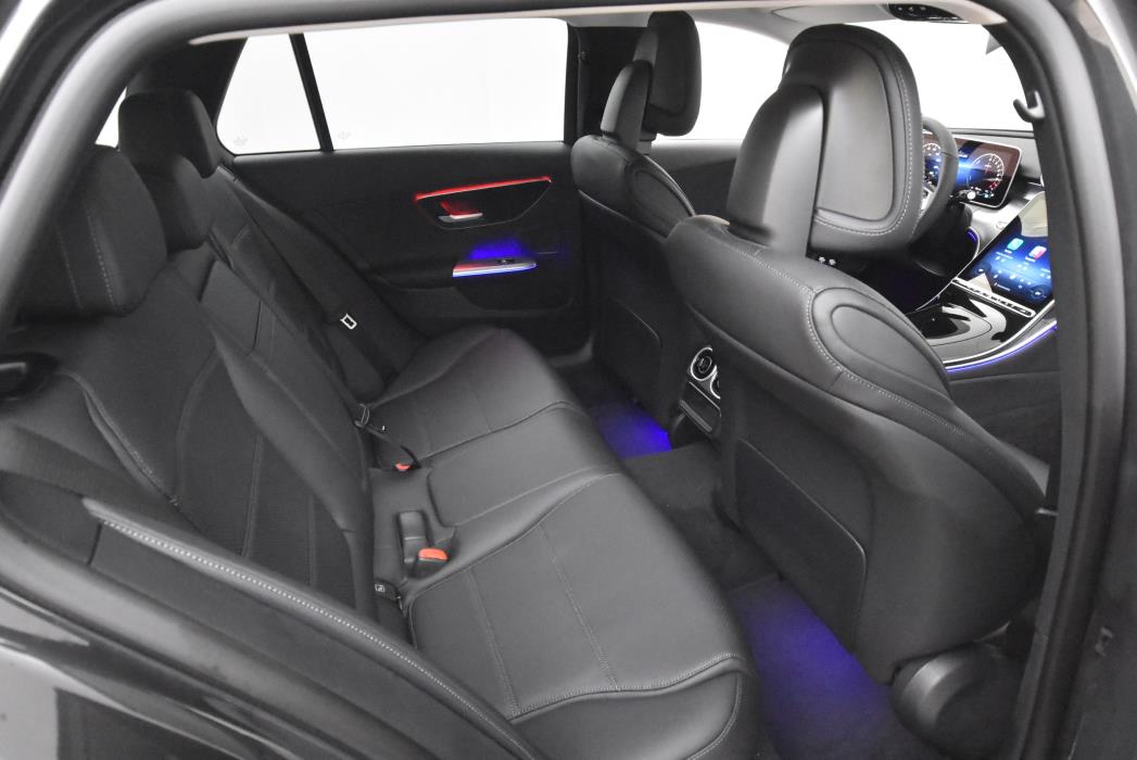 Mercedes-Benz C 2025