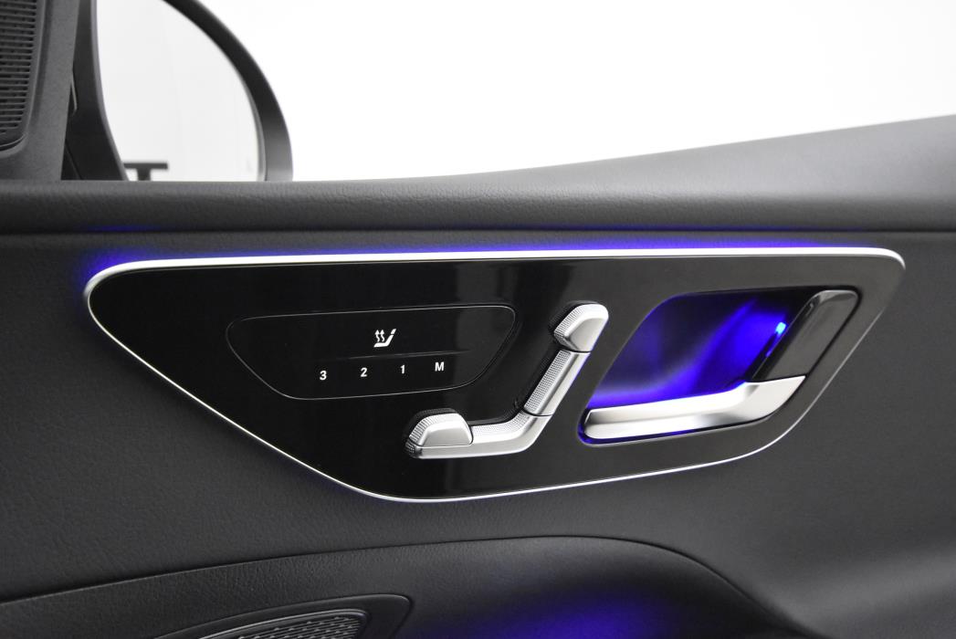 Mercedes-Benz C 2025