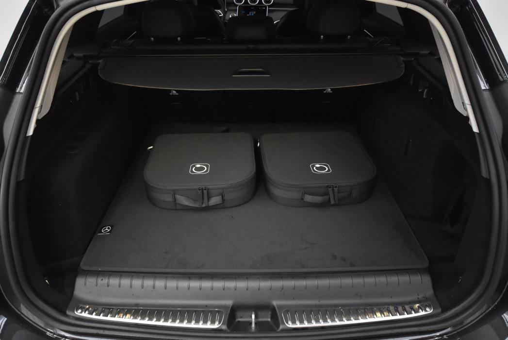 Mercedes-Benz C 2025