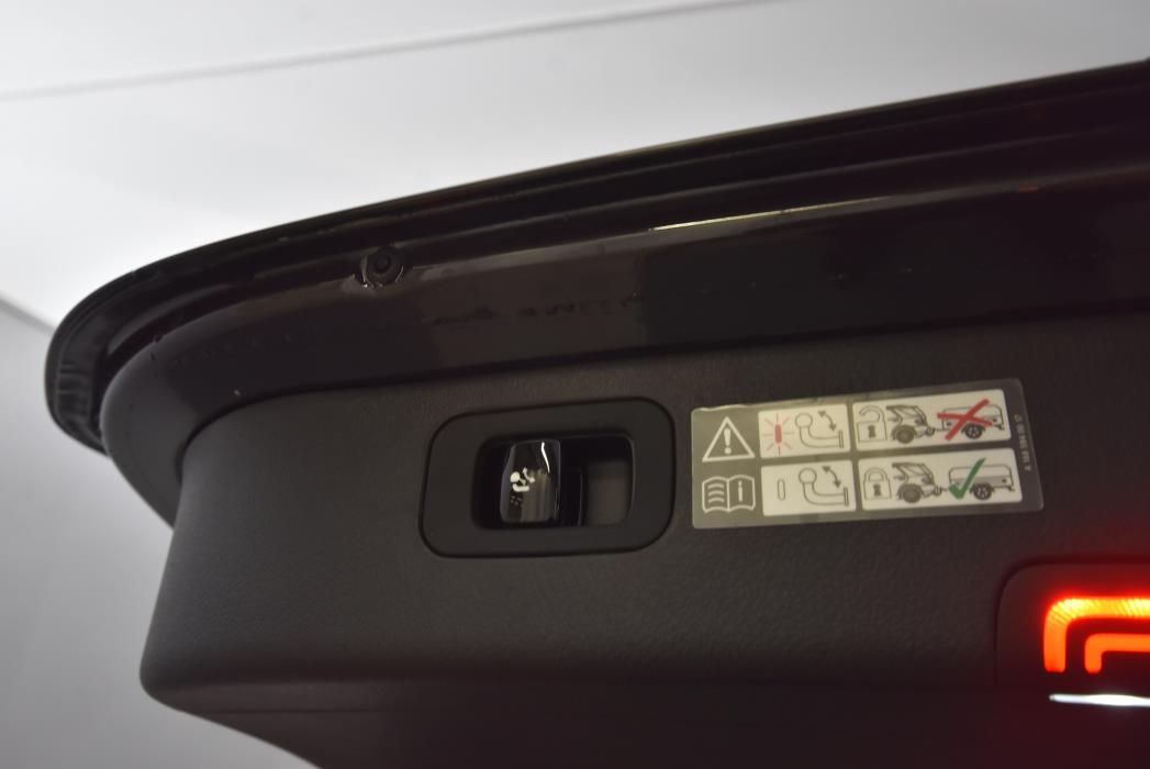 Mercedes-Benz C 2025