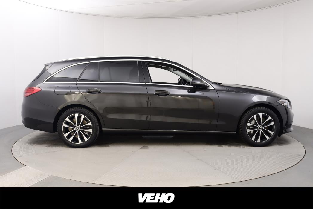 Mercedes-Benz C 2025