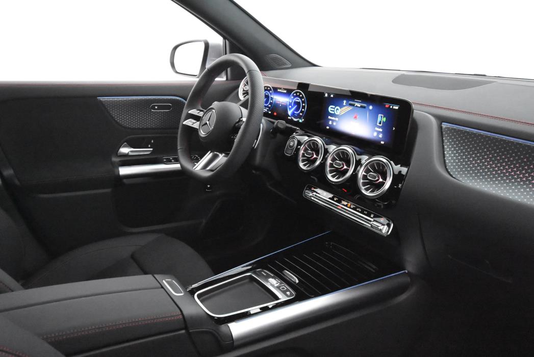 Mercedes-Benz EQA 2025