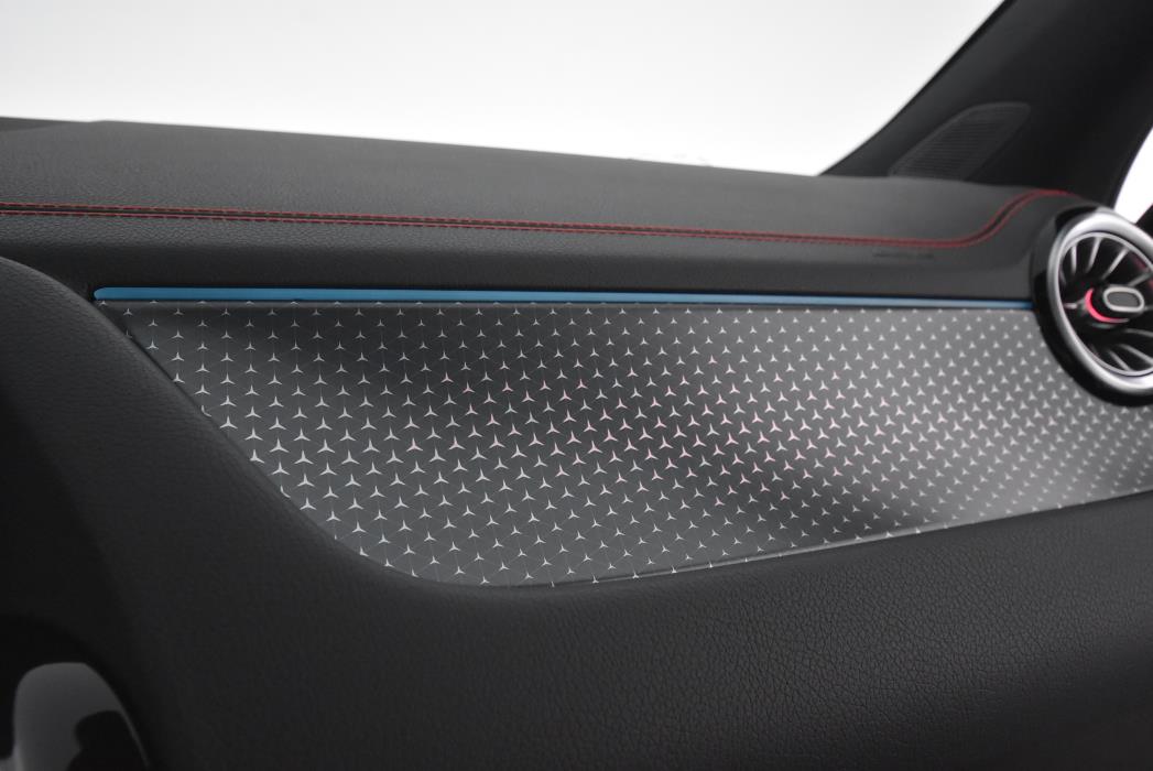 Mercedes-Benz EQA 2025