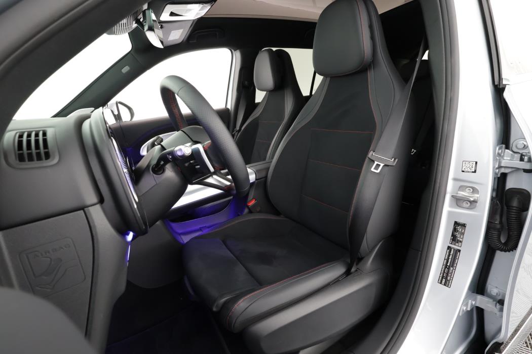 Mercedes-Benz GLB 2026