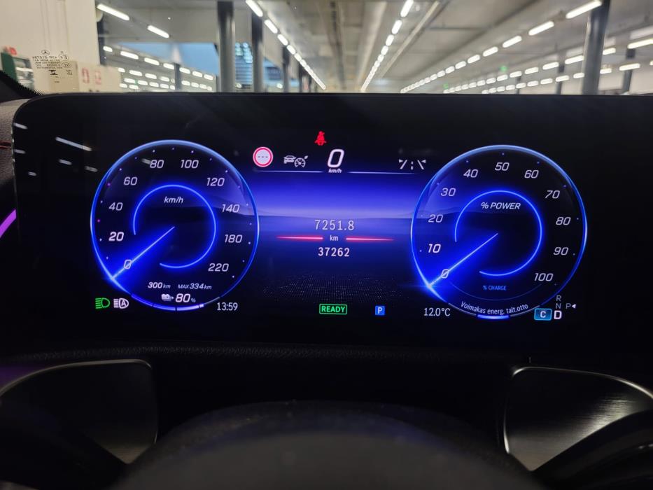 Mercedes-Benz EQB 2024