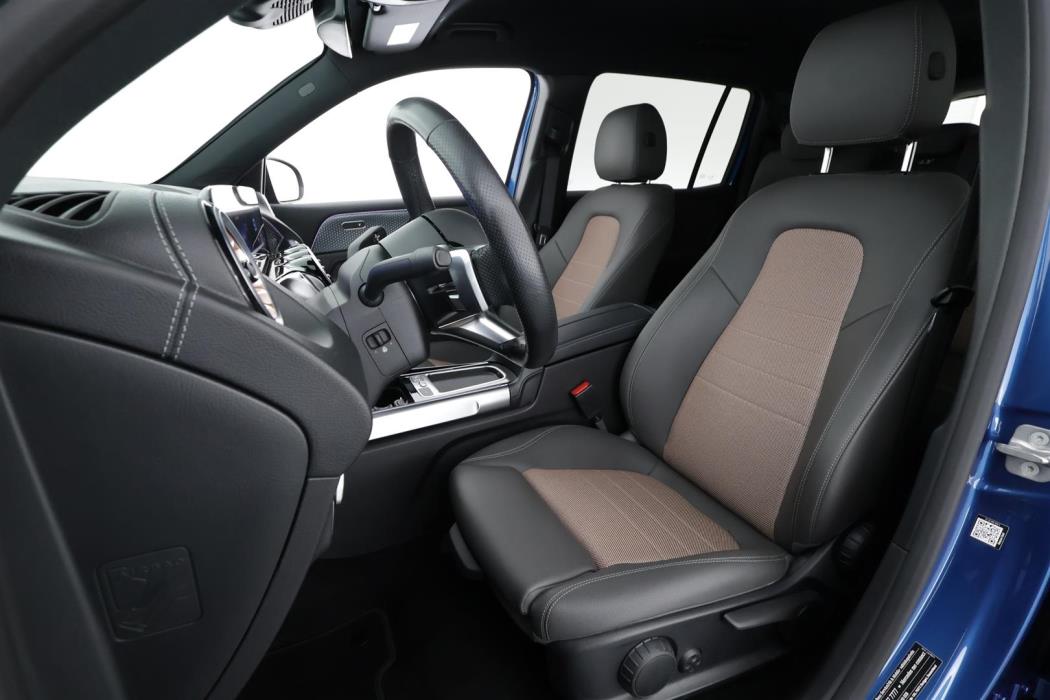 Mercedes-Benz EQB 2025