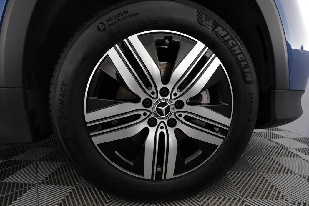Mercedes-Benz EQB 2025