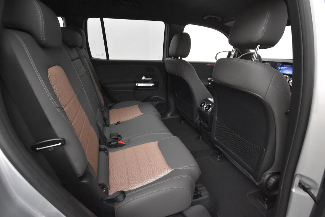 Mercedes-Benz EQB 2025