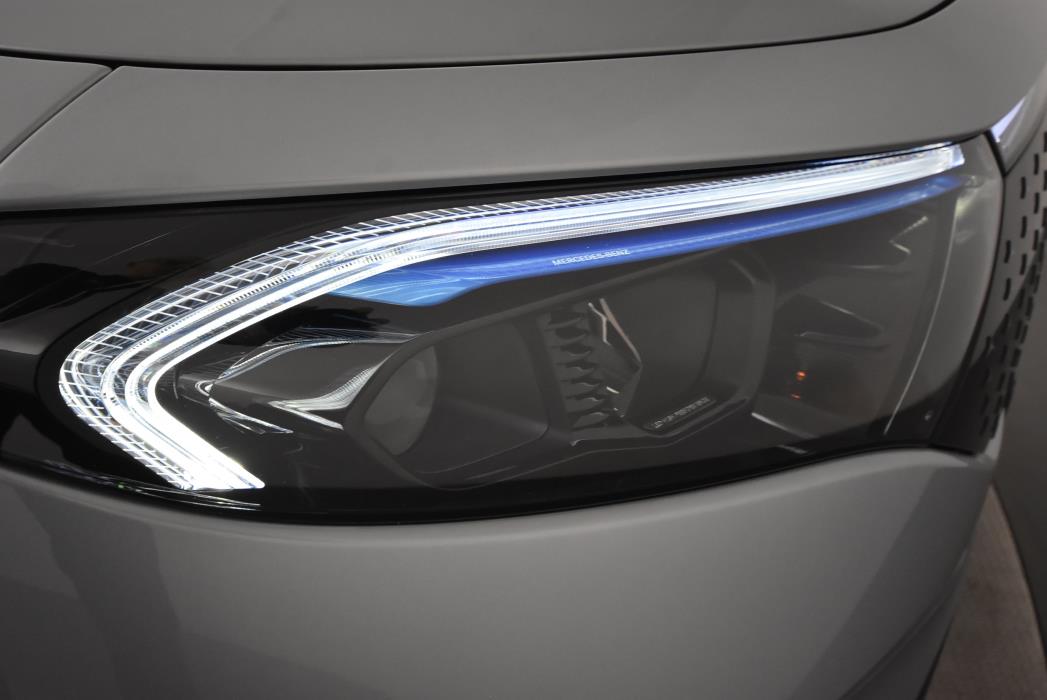 Mercedes-Benz EQB 2025