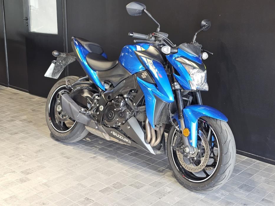 SUZUKI GSX-S 2020