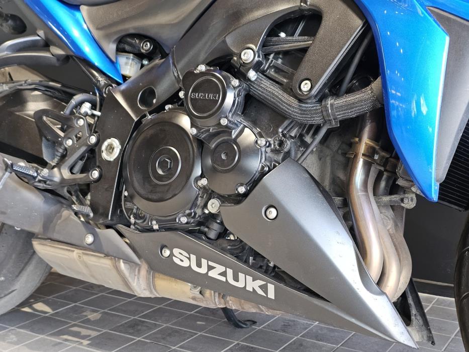 SUZUKI GSX-S 2020