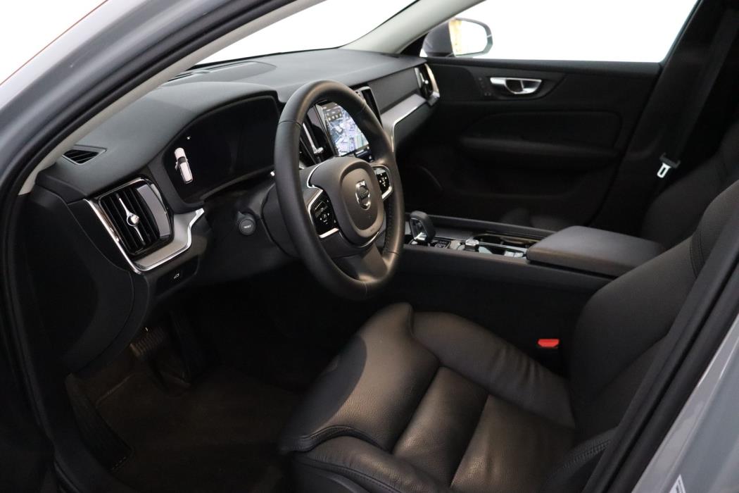 VOLVO V60 Cross Country 2024