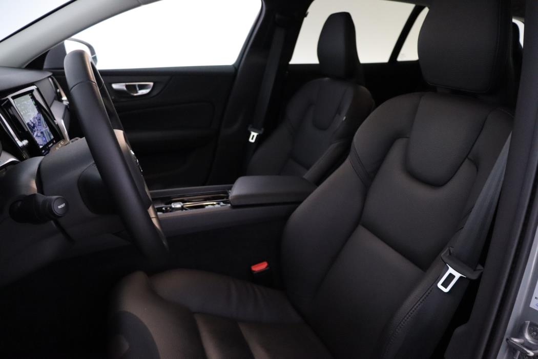 VOLVO V60 Cross Country 2024