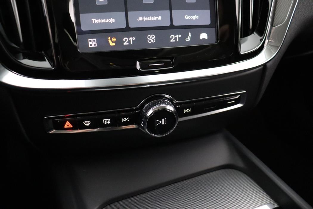 VOLVO V60 Cross Country 2024