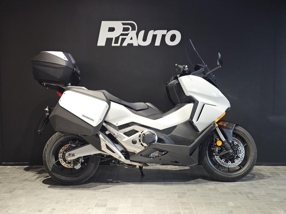 HONDA Forza 2024