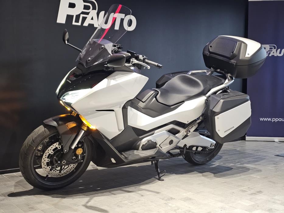 HONDA Forza 2024