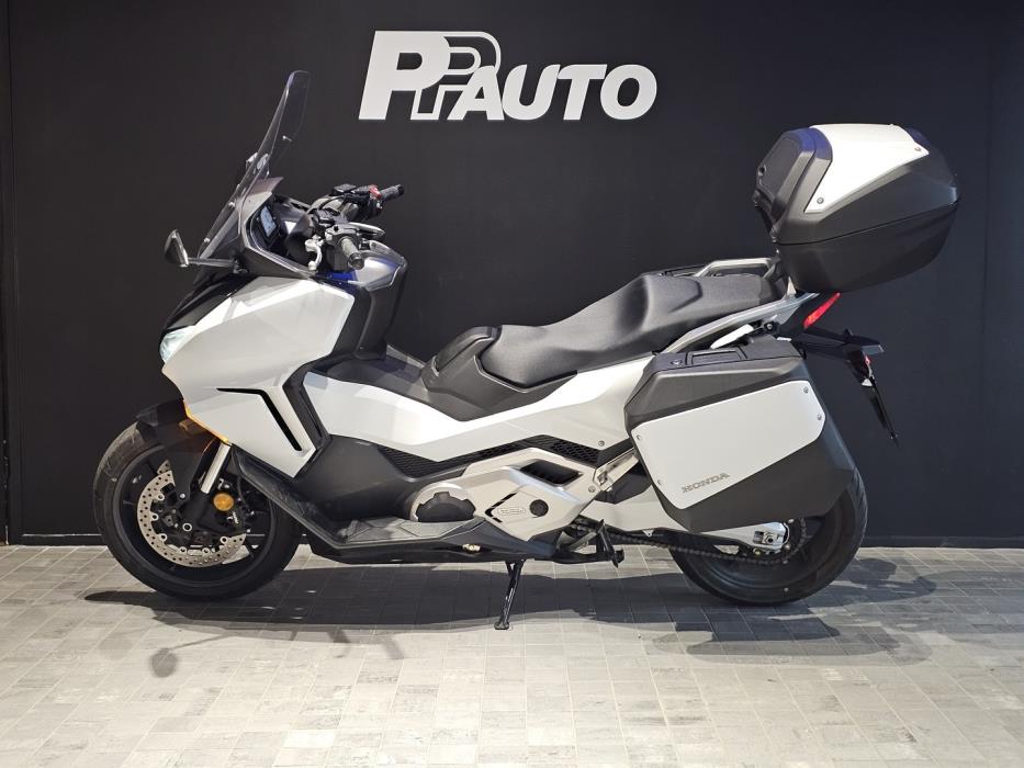 HONDA Forza 2024