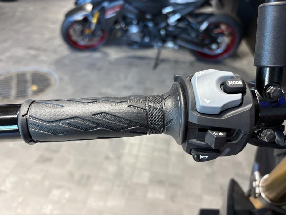 SUZUKI GSX-S 2026