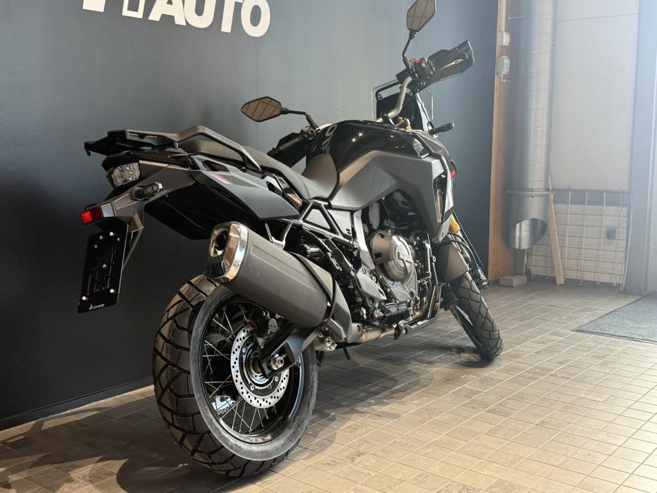 SUZUKI V-STROM 2026