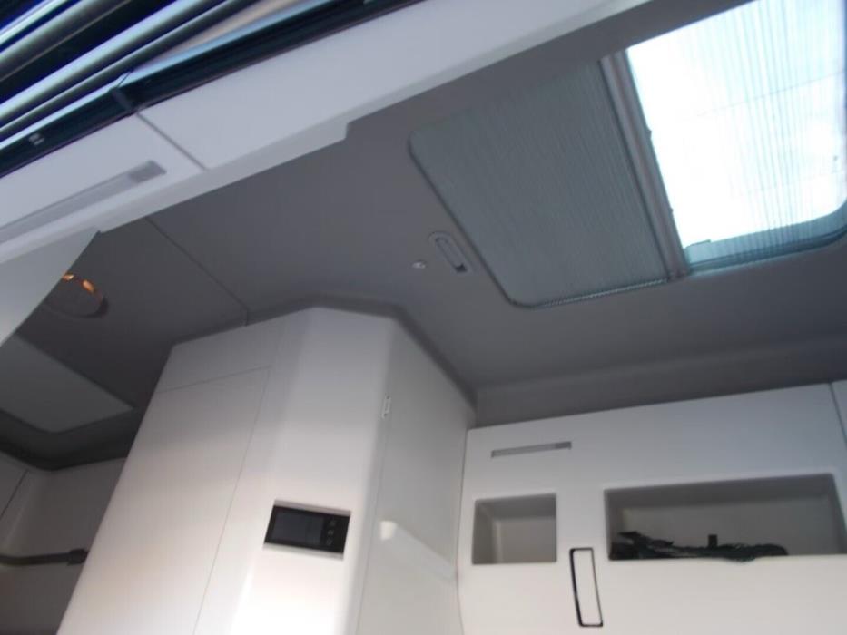 VOLKSWAGEN Crafter 2023