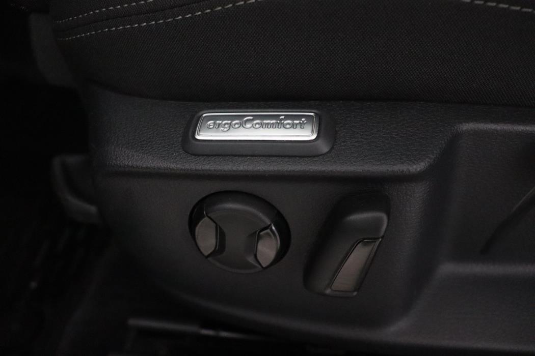 VOLKSWAGEN Passat 2019
