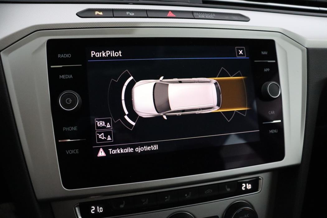 VOLKSWAGEN Passat 2019