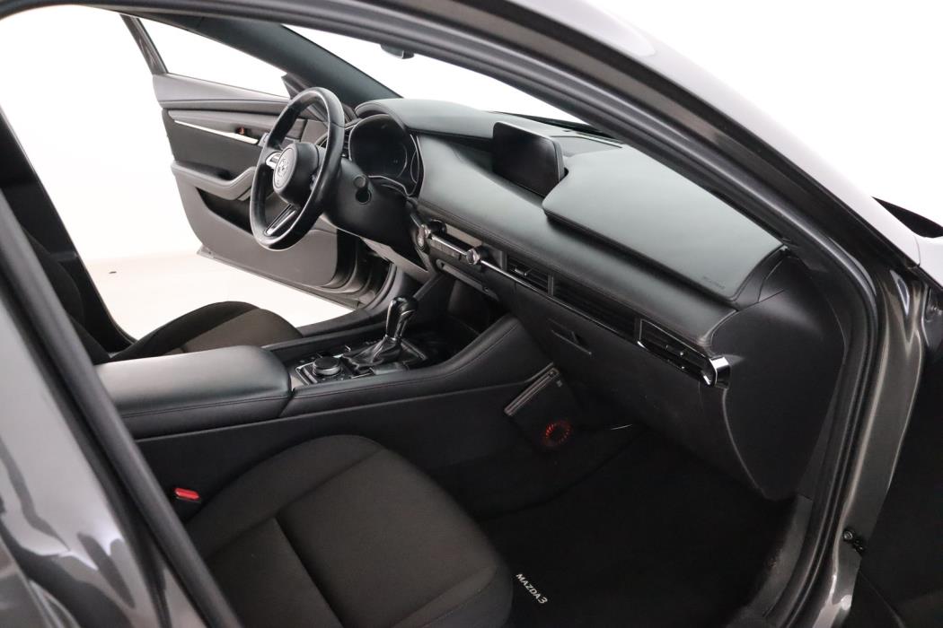 MAZDA 3 2020