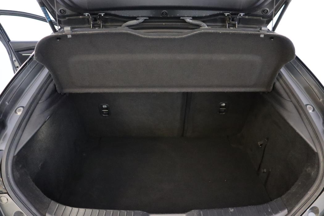 MAZDA 3 2020