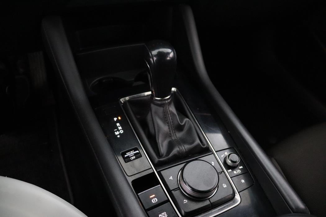 MAZDA 3 2020