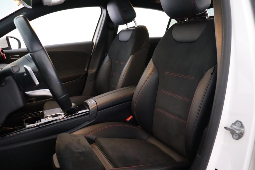 MERCEDES-BENZ A 2020